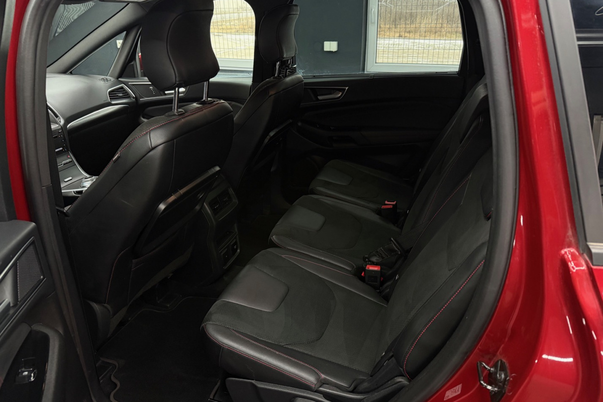 Ponuka vozidiel / Ford S-Max 2.5 ST Hybrid - video Ponuka vozidiel / Ford S-Max 2.5 ST Hybrid - video