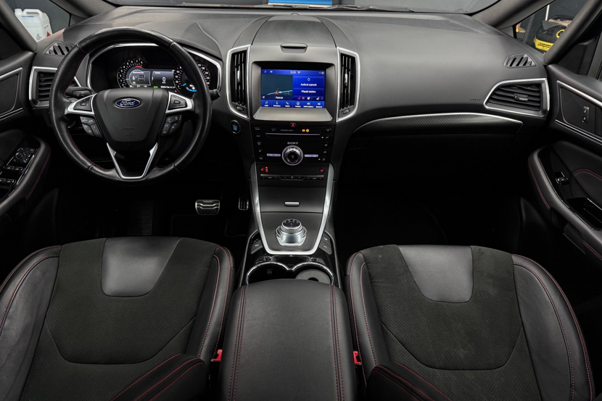 Ponuka vozidiel / Ford S-Max 2.5 ST Hybrid - video Ponuka vozidiel / Ford S-Max 2.5 ST Hybrid - video