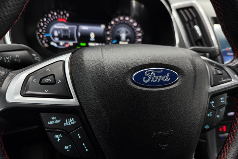  Ponuka vozidiel / Ford S-Max 2.5 ST Hybrid - video