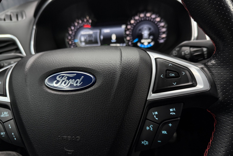  Ponuka vozidiel / Ford S-Max 2.5 ST Hybrid - video