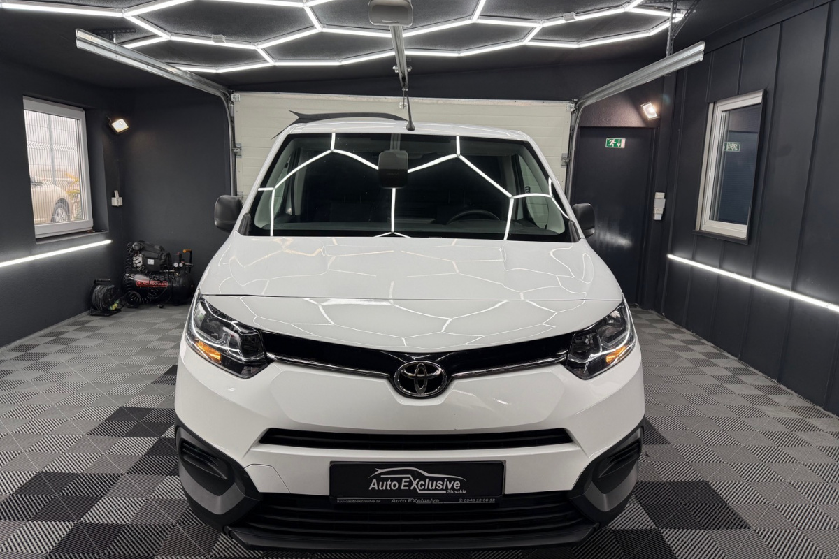 Ponuka vozidiel / Toyota Proace City 1.5 Diesel - video