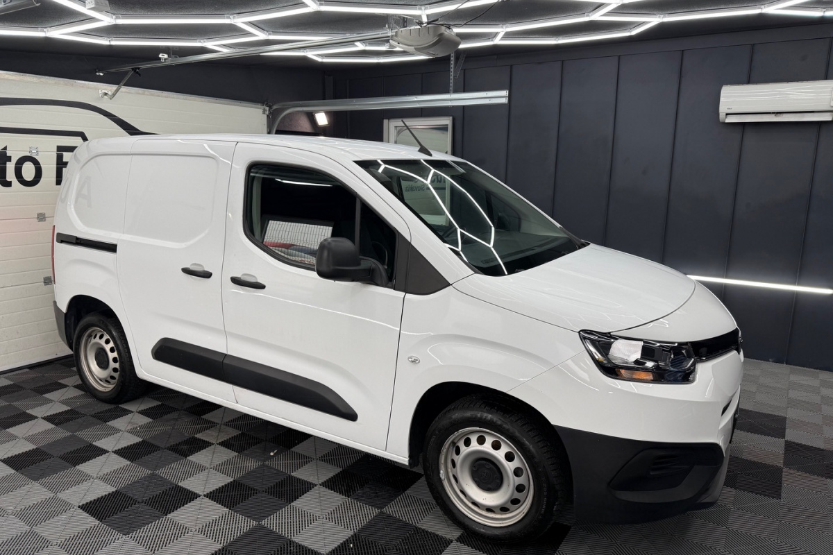 Ponuka vozidiel / Toyota Proace City 1.5 Diesel - video