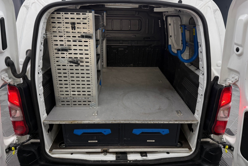  Ponuka vozidiel / Toyota Proace City 1.5 Diesel - video