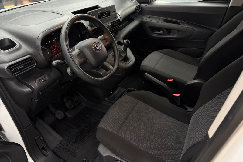  Ponuka vozidiel / Toyota Proace City 1.5 Diesel - video