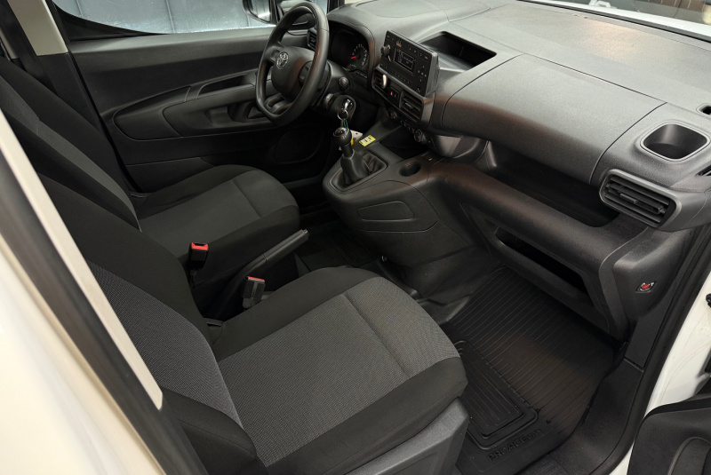  Ponuka vozidiel / Toyota Proace City 1.5 Diesel - video