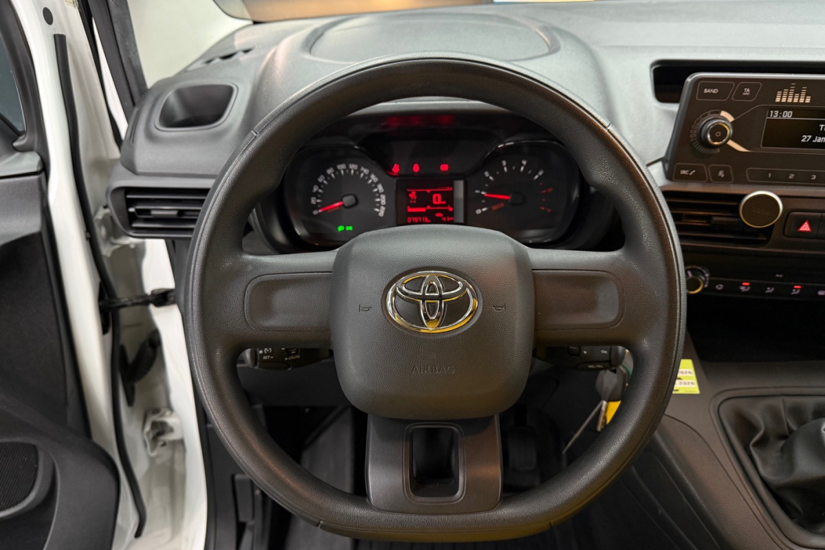 Ponuka vozidiel / Toyota Proace City 1.5 Diesel - video