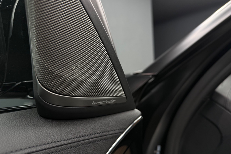  Ponuka vozidiel / BMW M5 4.4 V8 xDrive Remus - video