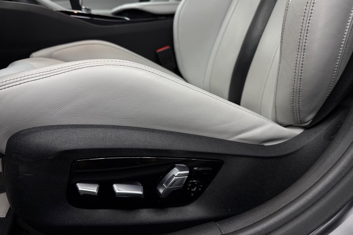 Ponuka vozidiel / BMW M5 4.4 V8 xDrive Remus - video Ponuka vozidiel / BMW M5 4.4 V8 xDrive Remus - video