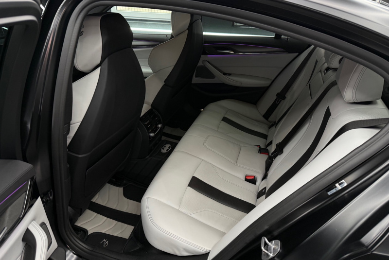  Ponuka vozidiel / BMW M5 4.4 V8 xDrive Remus - video