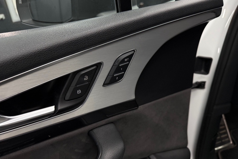 Ponuka vozidiel / Audi Q7 3.0 TDI 272k quattro tiptronic 8-st. - video Ponuka vozidiel / Audi Q7 3.0 TDI 272k quattro tiptronic 8-st. - video