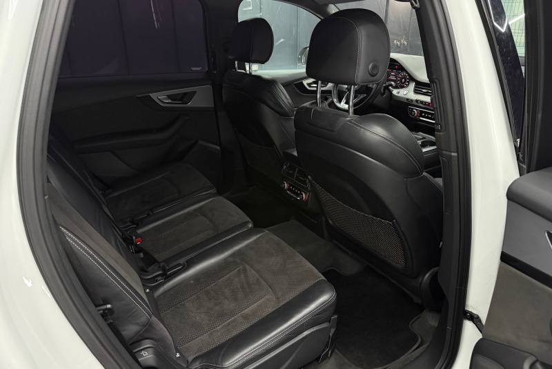  Ponuka vozidiel / Audi Q7 3.0 TDI 272k quattro tiptronic 8-st. - video