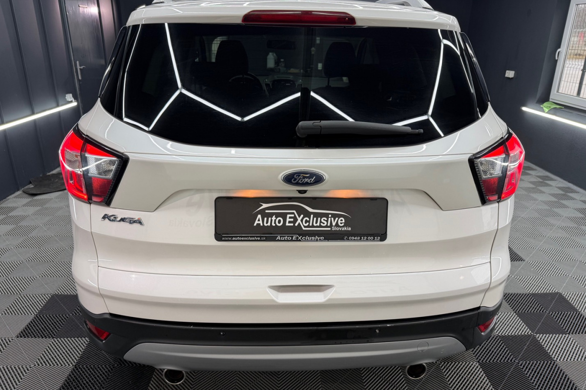 Ponuka vozidiel / Ford Kuga 2.0 A/T 4x4 - video
