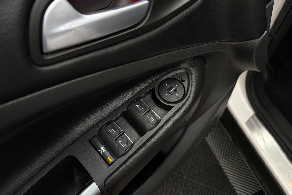 Ponuka vozidiel / Ford Kuga 2.0 A/T 4x4 - video