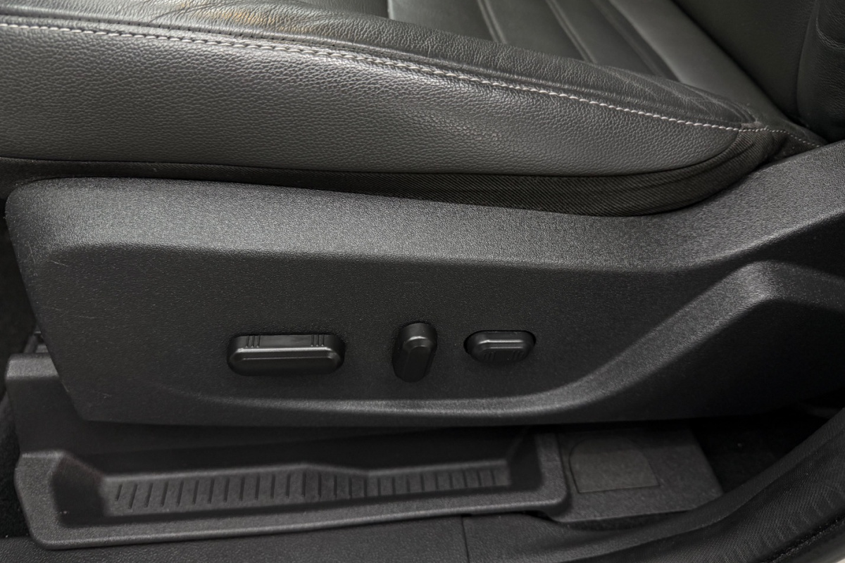 Ponuka vozidiel / Ford Kuga 2.0 A/T 4x4 - video Ponuka vozidiel / Ford Kuga 2.0 A/T 4x4 - video