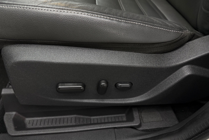  Ponuka vozidiel / Ford Kuga 2.0 A/T 4x4 - video