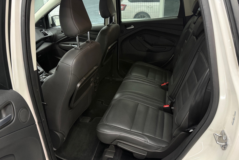  Ponuka vozidiel / Ford Kuga 2.0 A/T 4x4 - video