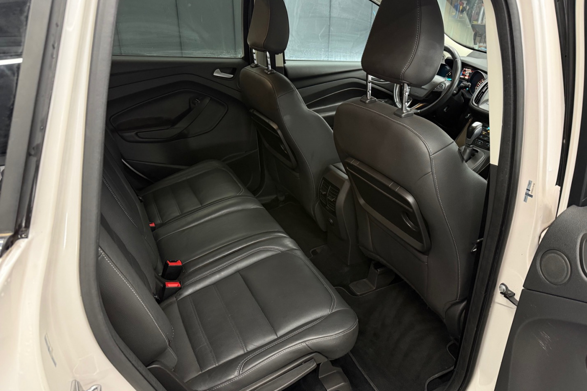 Ponuka vozidiel / Ford Kuga 2.0 A/T 4x4 - video Ponuka vozidiel / Ford Kuga 2.0 A/T 4x4 - video