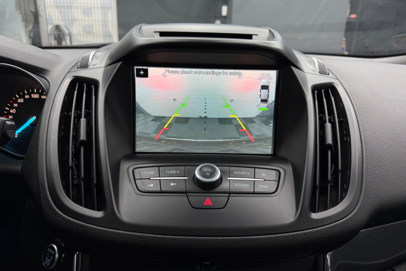 Ponuka vozidiel / Ford Kuga 2.0 A/T 4x4 - video Ponuka vozidiel / Ford Kuga 2.0 A/T 4x4 - video