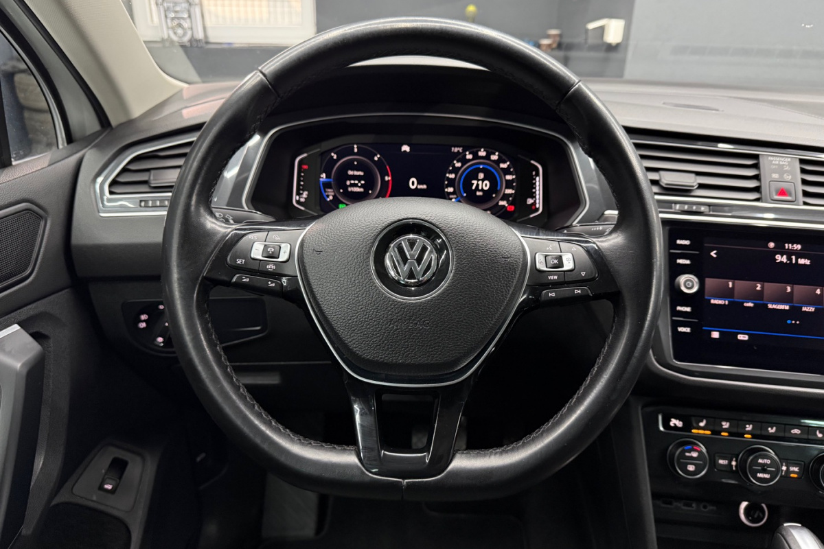 Ponuka vozidiel / Volkswagen Tiguan 2.0 TDi DSG Highline - video Ponuka vozidiel / Volkswagen Tiguan 2.0 TDi DSG Highline - video