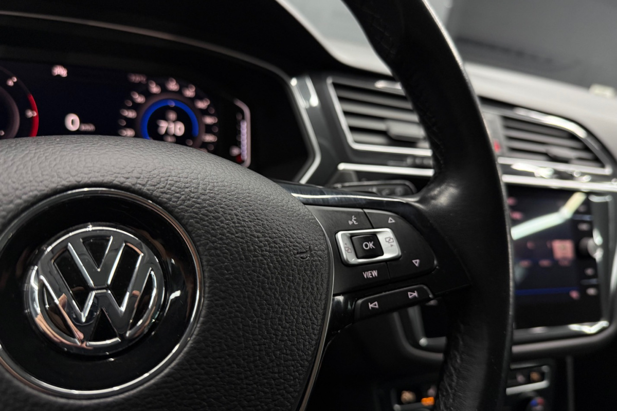 Ponuka vozidiel / Volkswagen Tiguan 2.0 TDi DSG Highline - video Ponuka vozidiel / Volkswagen Tiguan 2.0 TDi DSG Highline - video