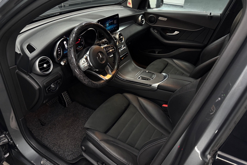 Ponuka vozidiel / Mercedes-Benz GLC Kupé 200 mHEV 4MATIC A/T - video Ponuka vozidiel / Mercedes-Benz GLC Kupé 200 mHEV 4MATIC A/T - video