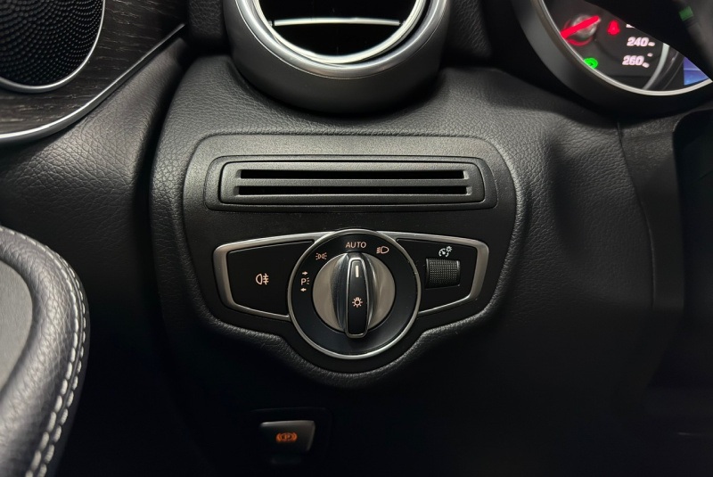 Ponuka vozidiel / Mercedes-Benz GLC Kupé 200 mHEV 4MATIC A/T - video Ponuka vozidiel / Mercedes-Benz GLC Kupé 200 mHEV 4MATIC A/T - video