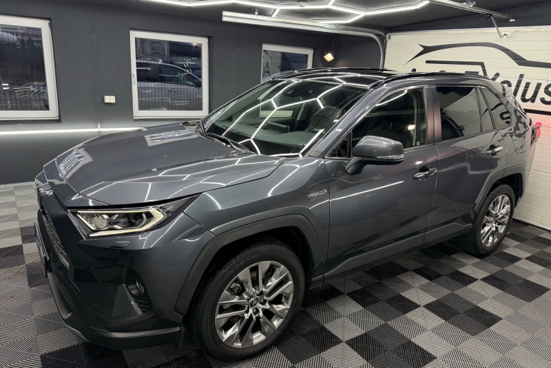  Ponuka vozidiel / Toyota RAV4 2.5 Hybrid e-CVT Executive FWD - video