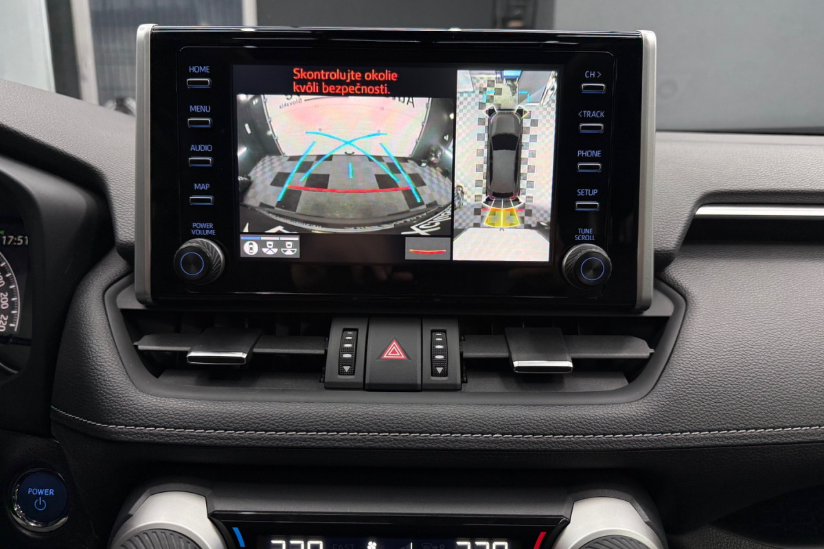 Ponuka vozidiel / Toyota RAV4 2.5 Hybrid e-CVT Executive FWD - video