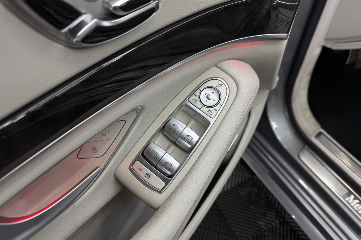 Ponuka vozidiel / Mercedes-Benz S trieda Sedan 350 BlueTEC L 4matic - video