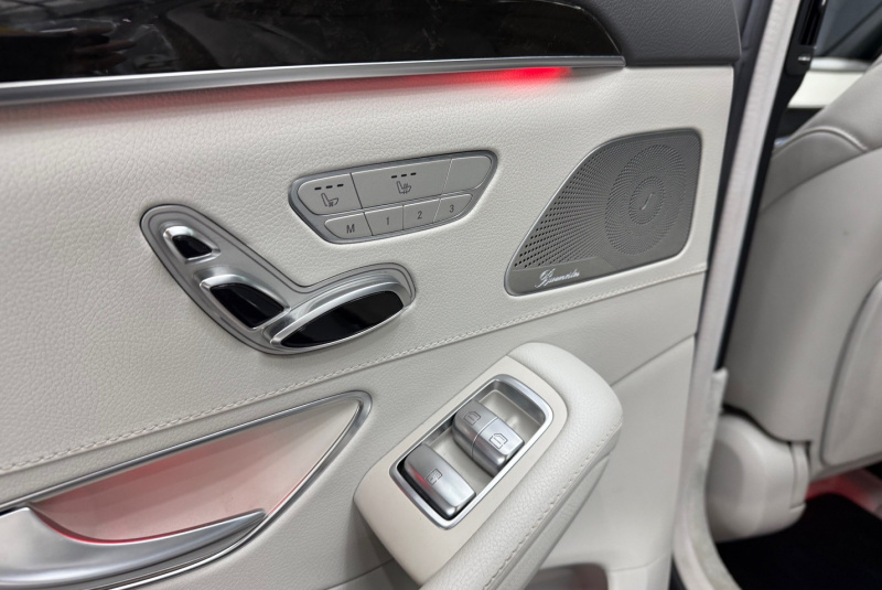 Ponuka vozidiel / Mercedes-Benz S trieda Sedan 350 BlueTEC L 4matic - video Ponuka vozidiel / Mercedes-Benz S trieda Sedan 350 BlueTEC L 4matic - video