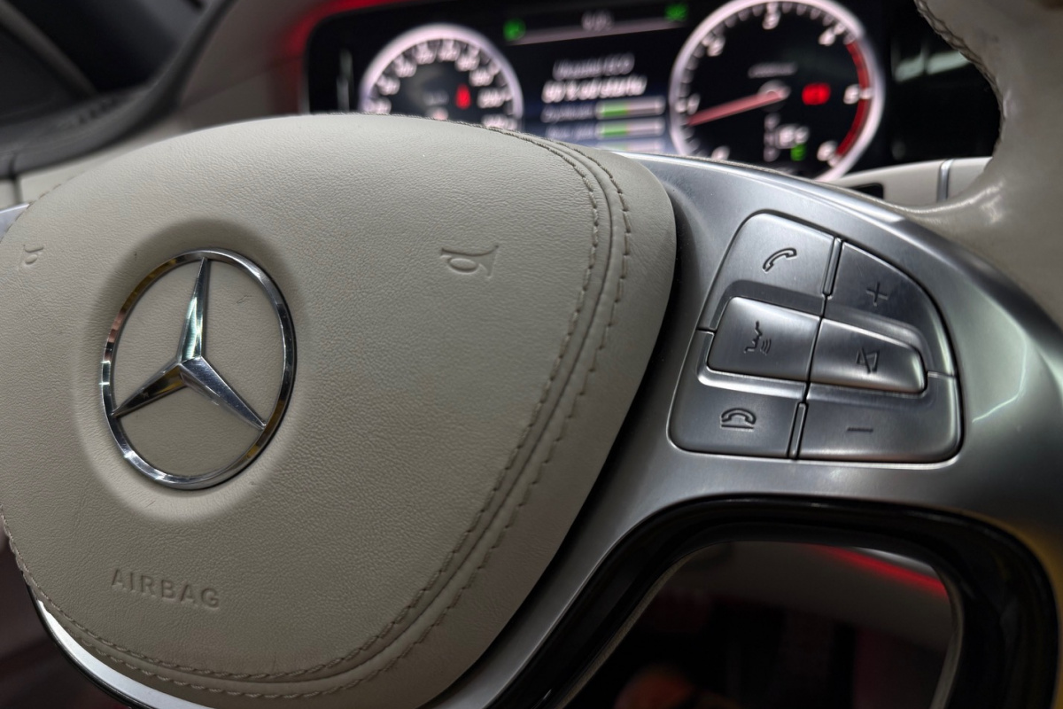 Ponuka vozidiel / Mercedes-Benz S trieda Sedan 350 BlueTEC L 4matic - video