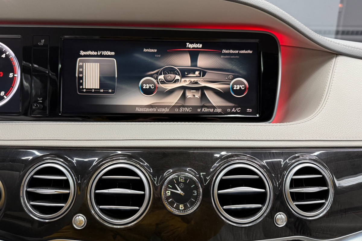 Ponuka vozidiel / Mercedes-Benz S trieda Sedan 350 BlueTEC L 4matic - video