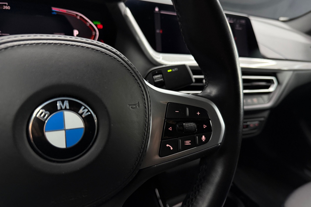 Ponuka vozidiel / BMW Gran Coupé 220d xDrive A/T M-Sport - video Ponuka vozidiel / BMW Gran Coupé 220d xDrive A/T M-Sport - video