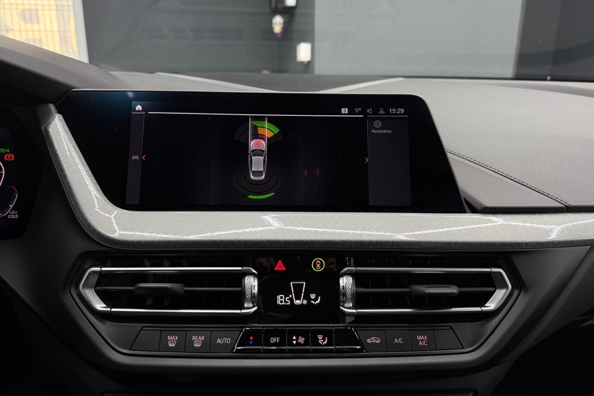 Ponuka vozidiel / BMW Gran Coupé 220d xDrive A/T M-Sport - video