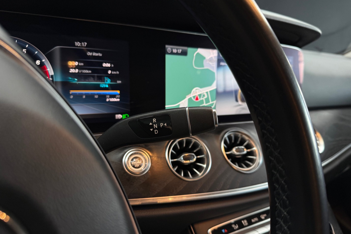 Ponuka vozidiel / Mercedes-Benz E trieda Kupé 200 4matic A/T - video Ponuka vozidiel / Mercedes-Benz E trieda Kupé 200 4matic A/T - video