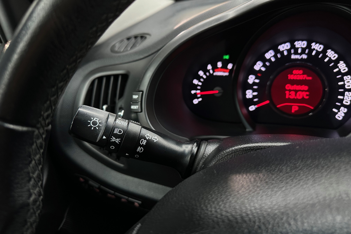 Ponuka vozidiel / Kia Sportage 2.0 CRDi 4WD Gold A/T - video