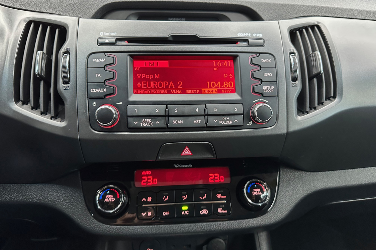 Ponuka vozidiel / Kia Sportage 2.0 CRDi 4WD Gold A/T - video