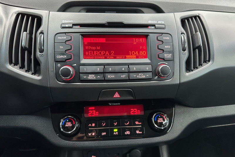  Ponuka vozidiel / Kia Sportage 2.0 CRDi 4WD Gold A/T - video