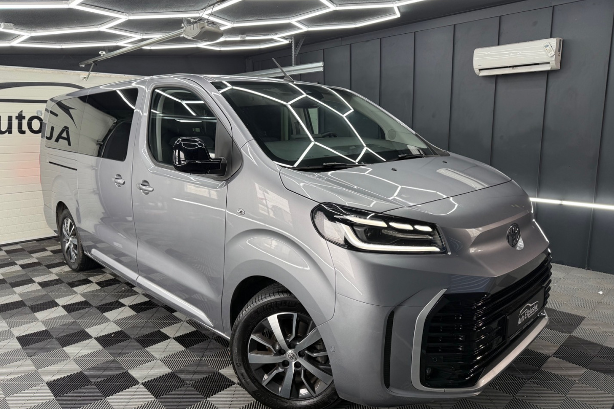 Ponuka vozidiel / Toyota Proace Verso 2.0 A/T 8-miest. - video