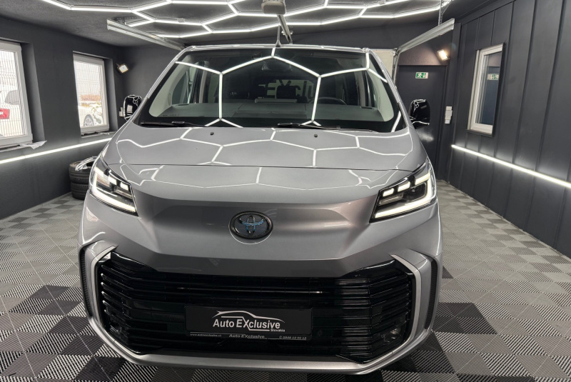  Ponuka vozidiel / Toyota Proace Verso 2.0 A/T 8-miest. - video