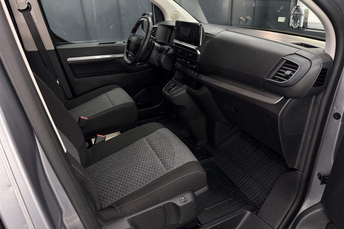 Ponuka vozidiel / Toyota Proace Verso 2.0 A/T 8-miest. - video Ponuka vozidiel / Toyota Proace Verso 2.0 A/T 8-miest. - video