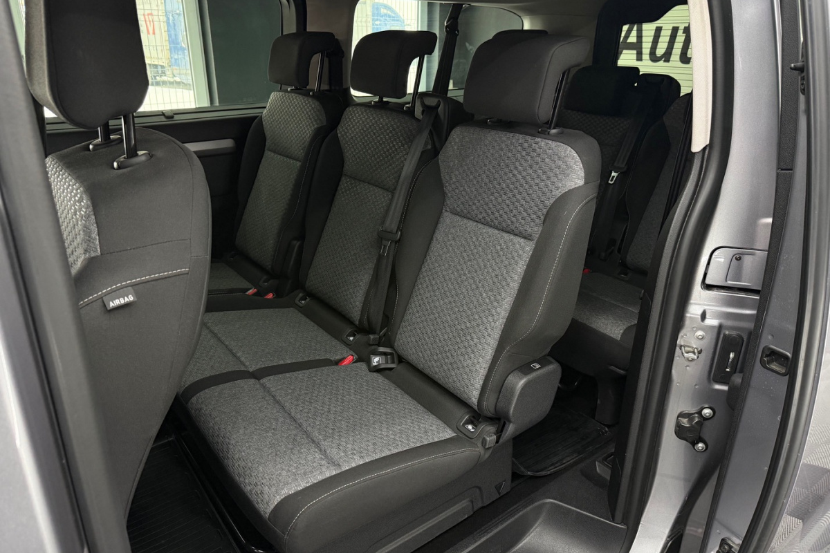 Ponuka vozidiel / Toyota Proace Verso 2.0 A/T 8-miest. - video Ponuka vozidiel / Toyota Proace Verso 2.0 A/T 8-miest. - video