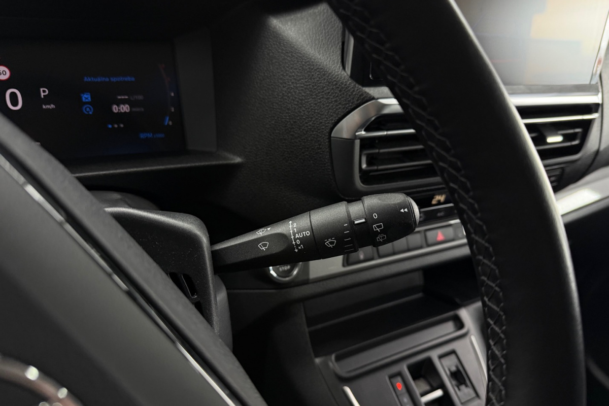 Ponuka vozidiel / Toyota Proace Verso 2.0 A/T 8-miest. - video