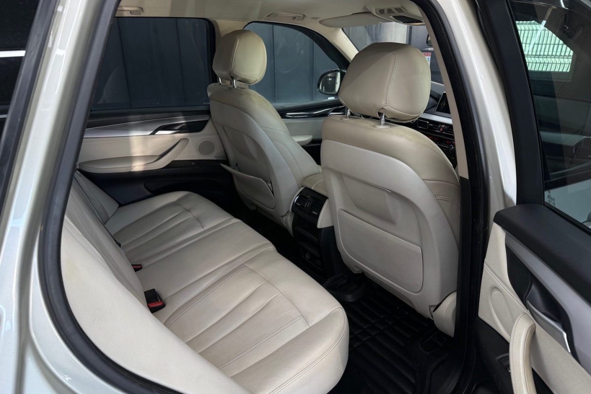 Ponuka vozidiel / BMW X5 xDrive30d A/T - video