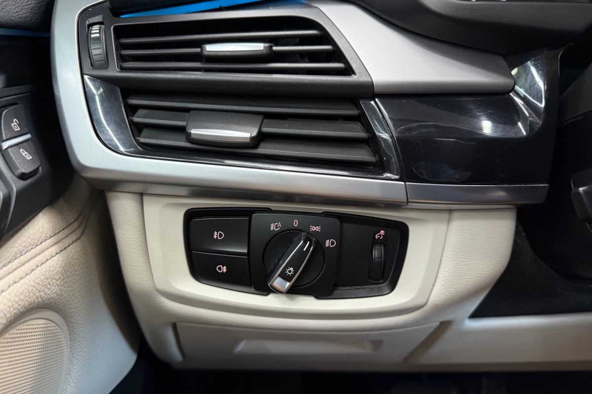 Ponuka vozidiel / BMW X5 xDrive30d A/T - video