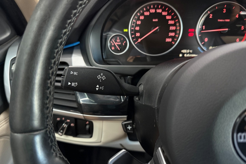  Ponuka vozidiel / BMW X5 xDrive30d A/T - video