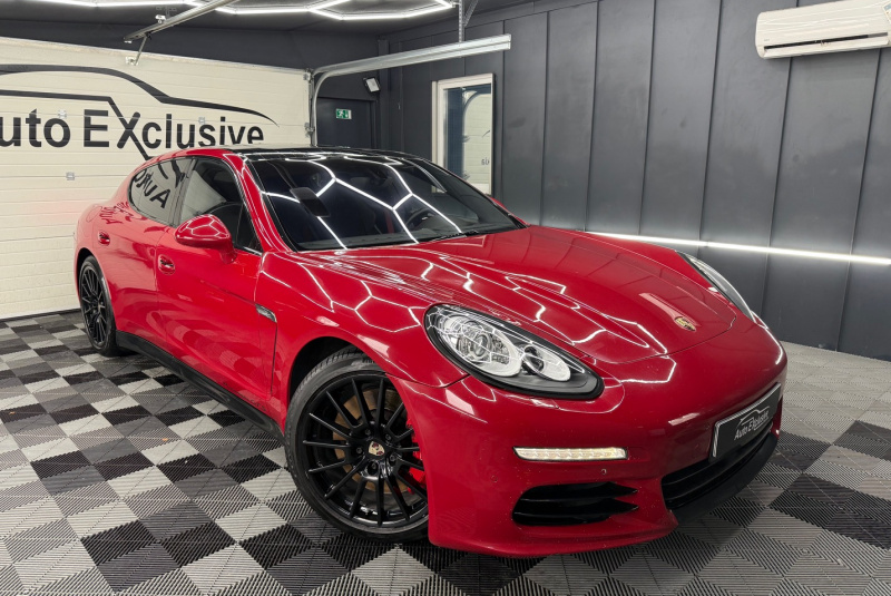 Ponuka vozidiel / Porsche Panamera GTS 4.8 PDK 4x4 - video Ponuka vozidiel / Porsche Panamera GTS 4.8 PDK 4x4 - video