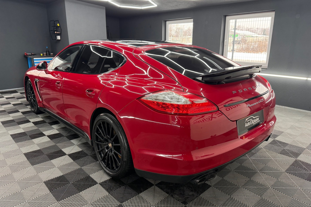 Ponuka vozidiel / Porsche Panamera GTS 4.8 PDK 4x4 - video Ponuka vozidiel / Porsche Panamera GTS 4.8 PDK 4x4 - video