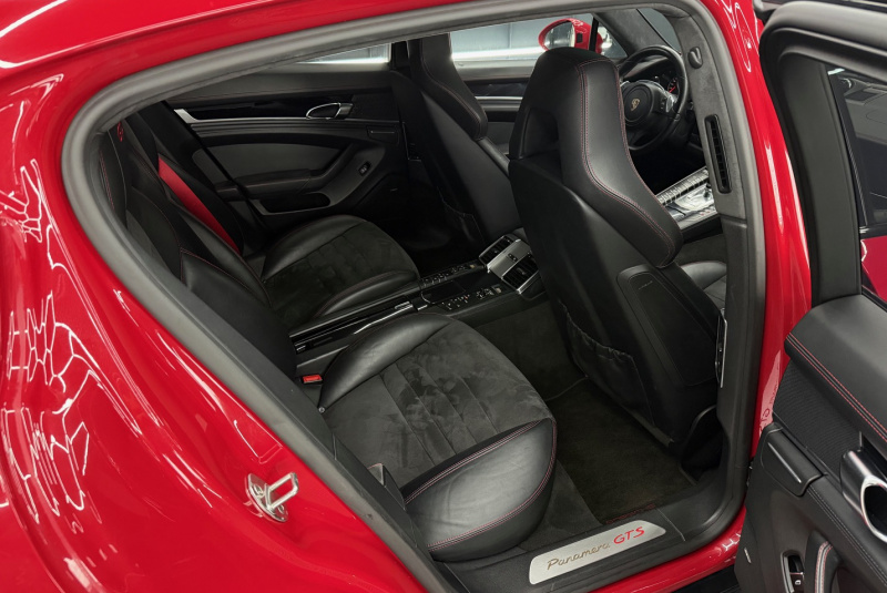  Ponuka vozidiel / Porsche Panamera GTS 4.8 PDK 4x4 - video