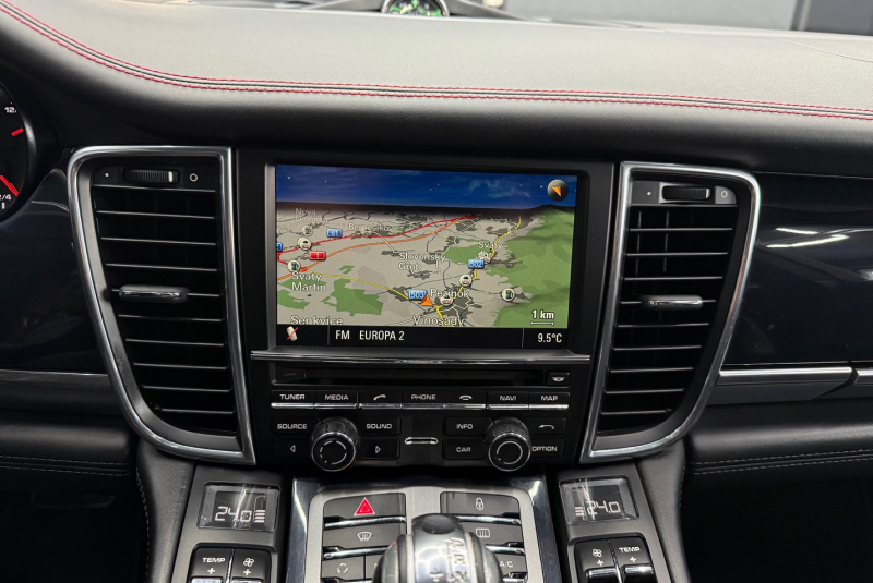  Ponuka vozidiel / Porsche Panamera GTS 4.8 PDK 4x4 - video